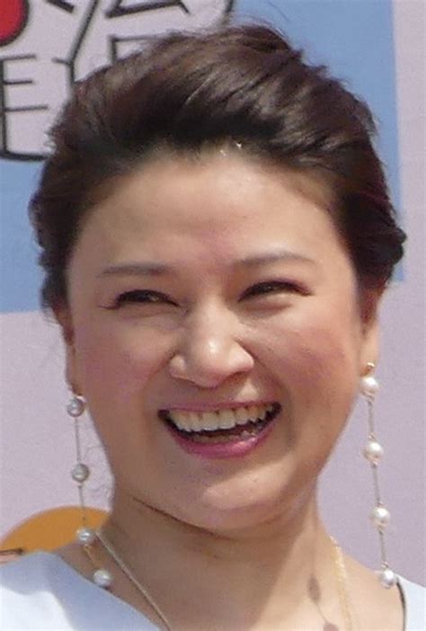 島崎和歌子エロ|【島崎和歌子エロ画像44枚】パンチラとおっぱい強調ヌードやら。